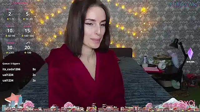 xx adrihanna xx online show from November 4, 2025, 4:44 pm