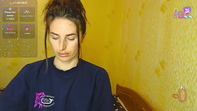 xx adrihanna xx online show from March 24, 2026, 5:13 pm