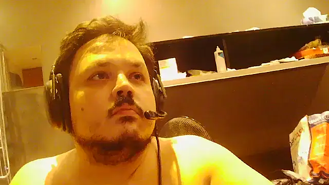 Snapshot of Bebemickey75 chatting on November 1, 2025, 5:29 pm Bebemickey75 online show from November 1, 2025, 5:29 pm