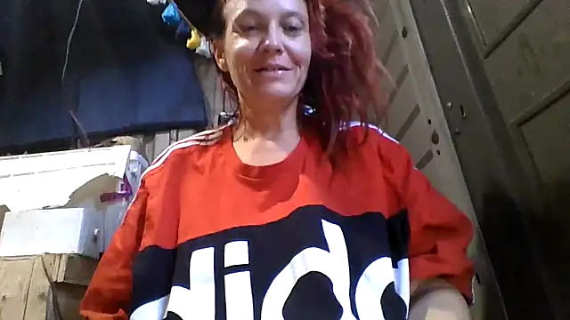 Snapshot of spundarella420 chatting on November 17, 2025, 4:55 pm spundarella420 online show from November 17, 2025, 4:55 pm