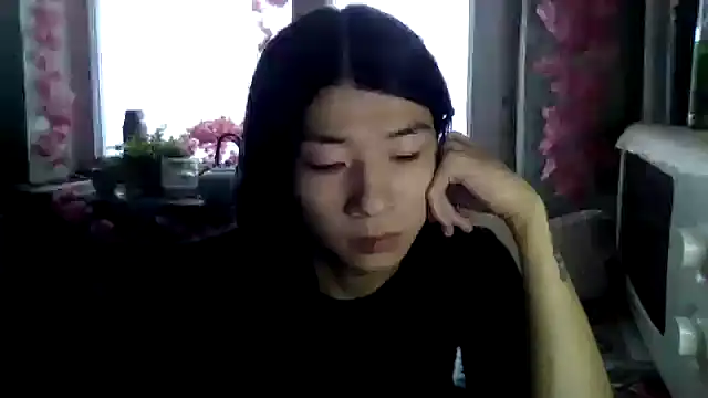 CarlyJoy online show from October 28, 2025, 10:47 am