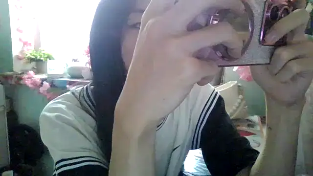 CarlyJoy online show from October 12, 2025, 8:05 am