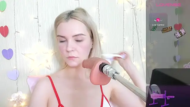 Kaya Devis online show from September 28, 2025, 5:03 am