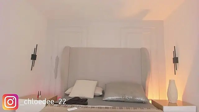 chloe d online show from January 15, 2026, 9:12 am