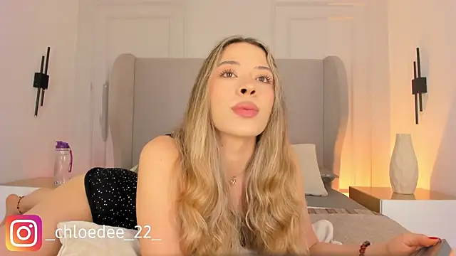 chloe d online show from January 19, 2026, 11:25 am