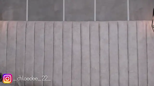 chloe d online show from March 12, 2025, 12:04 pm