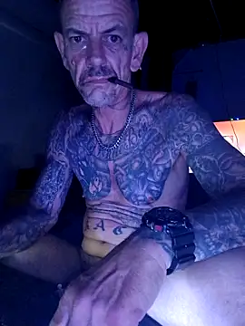 Snapshot of deepstroker42071 chatting on October 10, 2025, 7:42 am deepstroker42071 online show from October 10, 2025, 7:42 am