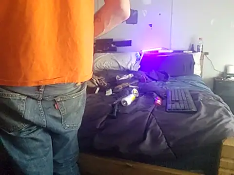 Bi curious86 online show from April 12, 2026, 5:11 am