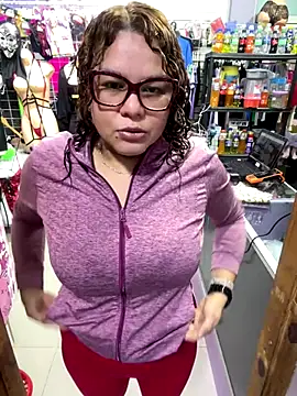 ROSALIALUCY online show from September 21, 2025, 11:59 am