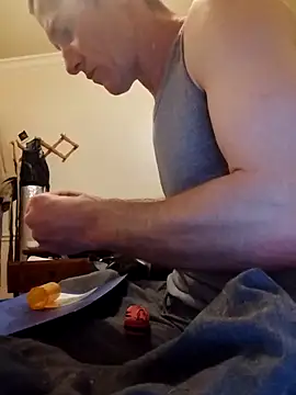 Snapshot of CuddlyFloat88 chatting on March 23, 2026, 9:47 pm CuddlyFloat88 online show from March 23, 2026, 9:47 pm