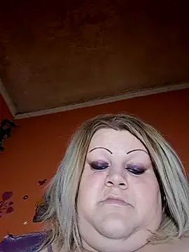 ducicsajsziii online show from May 16, 2026, 6:34 am