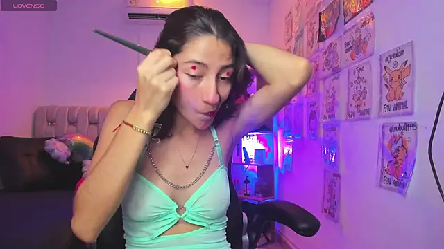 Snapshot of Gorgeous_Team chatting on February 20, 2025, 7:30 pm Gorgeous Team online show from February 20, 2025, 7:30 pm