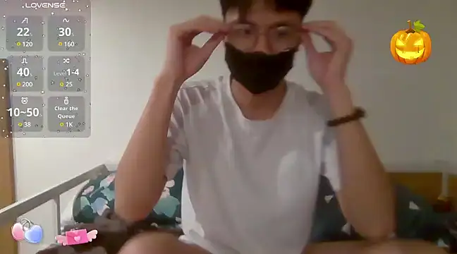 Gwencloudy online show from March 1, 2025, 7:04 pm