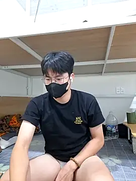 Gwencloudy online show from July 19, 2026, 1:41 pm
