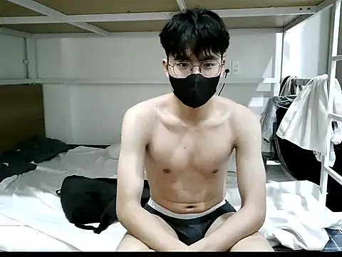 Gwencloudy online show from February 10, 2026, 4:17 pm