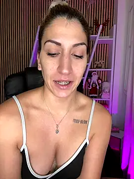 sofiah  online show from January 8, 2026, 7:36 am