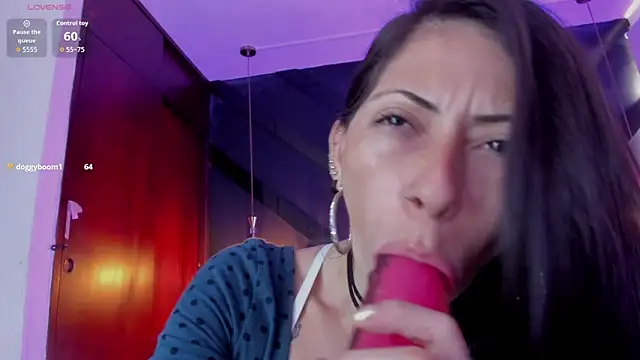 dark gotica online show from October 30, 2025, 7:11 pm