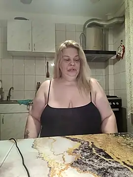 AriannaMilf online show from May 12, 2026, 8:04 pm