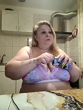 AriannaMilf online show from December 3, 2025, 9:58 pm