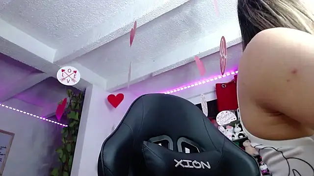 Snapshot of Niky_777 chatting on March 24, 2026, 1:05 am Niky 777 online show from March 24, 2026, 1:05 am