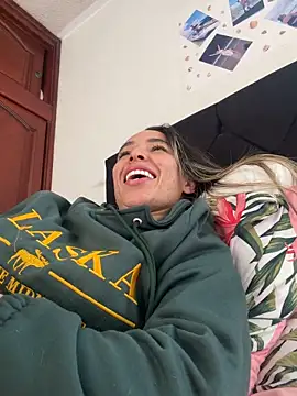 Snapshot of Niky_777 chatting on March 21, 2026, 8:02 pm Niky 777 online show from March 21, 2026, 8:02 pm