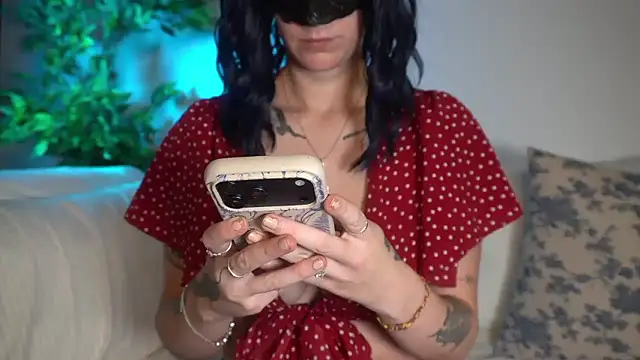 Snapshot of greydesire chatting on January 19, 2026, 3:05 pm greydesire online show from January 19, 2026, 3:05 pm