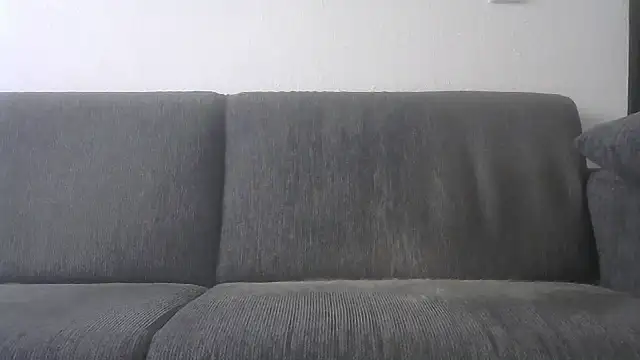 Yummybooblover online show from October 5, 2025, 9:00 am