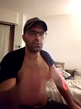 Passivello9 online show from November 25, 2025, 7:47 pm