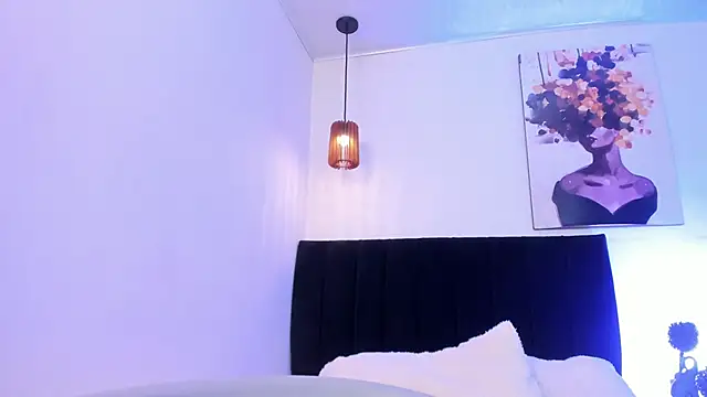 Snapshot of dolly_zoe chatting on February 12, 2026, 6:13 am dolly zoe online show from February 12, 2026, 6:13 am