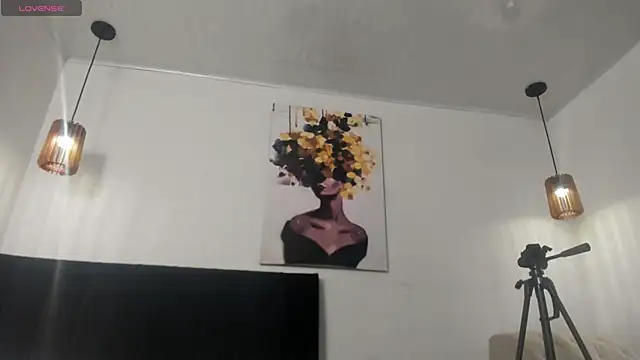 Snapshot of dolly_zoe chatting on February 17, 2026, 5:05 am dolly zoe online show from February 17, 2026, 5:05 am