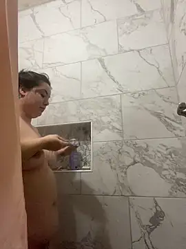 xocrybaby online show from February 1, 2026, 2:54 am