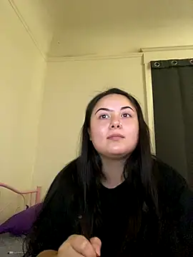 Snapshot of xocrybaby chatting on October 5, 2025, 6:31 pm xocrybaby online show from October 5, 2025, 6:31 pm