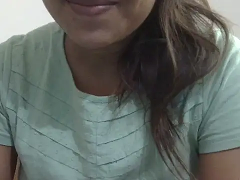 shekira99 online show from February 5, 2026, 3:13 am