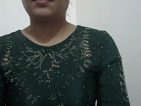 shekira99 online show from November 23, 2025, 3:33 pm