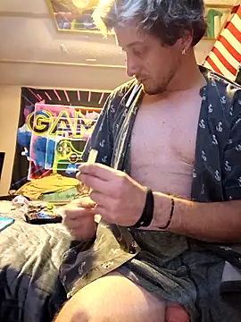 Snapshot of j_hollywood91 chatting on October 31, 2025, 11:00 pm j hollywood91 online show from October 31, 2025, 11:00 pm