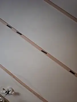 Snapshot of j_hollywood91 chatting on March 13, 2025, 9:16 pm j hollywood91 online show from March 13, 2025, 9:16 pm