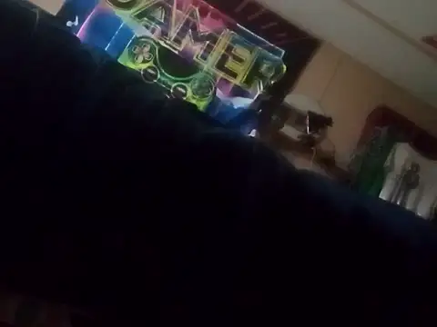 Snapshot of j_hollywood91 chatting on October 6, 2025, 5:35 pm j hollywood91 online show from October 6, 2025, 5:35 pm