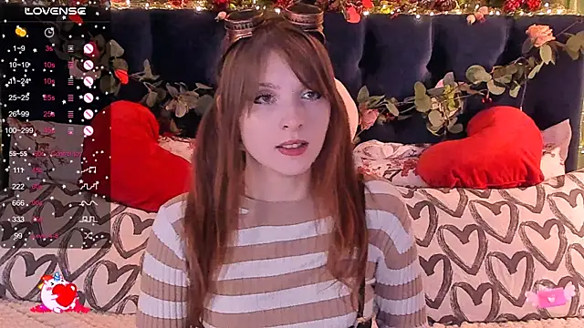 Snapshot of AliceLanley chatting on February 22, 2025, 11:35 am AliceLanley online show from February 22, 2025, 11:35 am