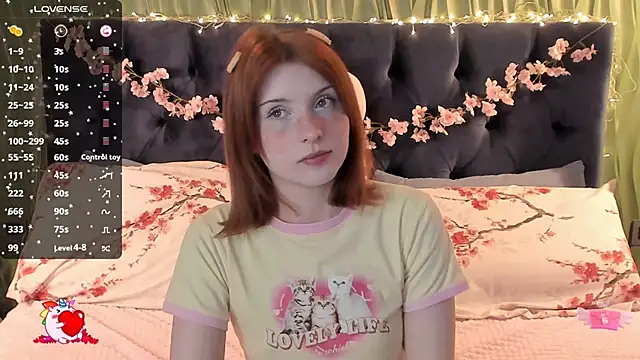 AliceLanley online show from November 11, 2025, 12:33 pm