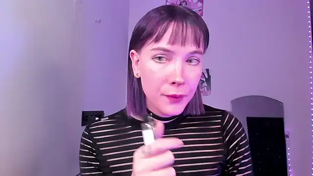 Snapshot of dollmore chatting on February 13, 2026, 5:46 pm dollmore online show from February 13, 2026, 5:46 pm