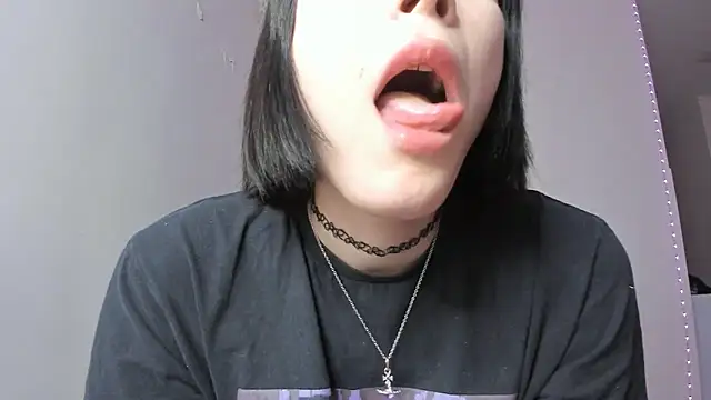 Snapshot of dollmore chatting on March 9, 2025, 7:26 pm dollmore online show from March 9, 2025, 7:26 pm