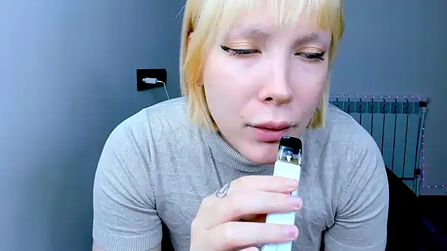 Snapshot of dollmore chatting on October 29, 2025, 2:10 am dollmore online show from October 29, 2025, 2:10 am