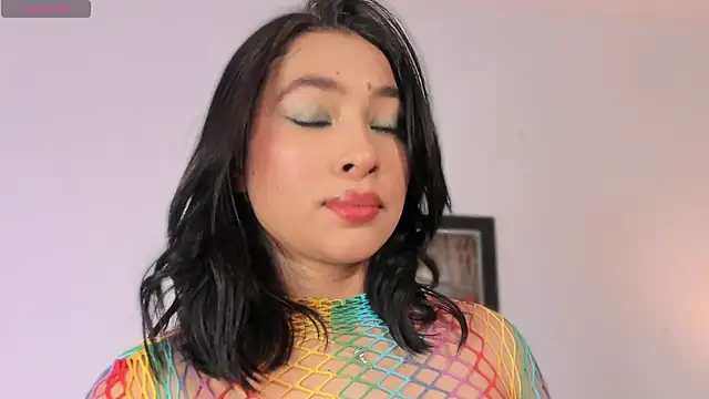 valerycolins online show from April 13, 2026, 2:59 am