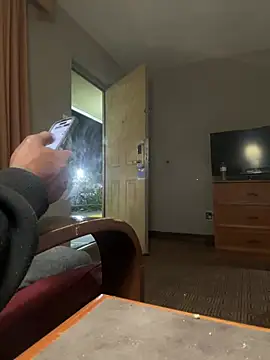 Stressreliever82 online show from March 16, 2026, 4:20 am