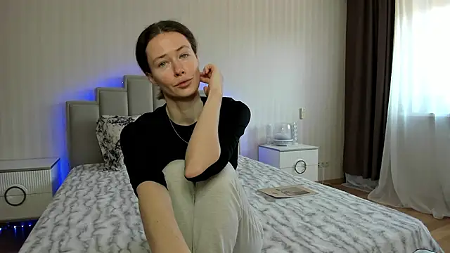 Snapshot of ooksiiii chatting on February 9, 2025, 9:05 am ooksiiii online show from February 9, 2025, 9:05 am