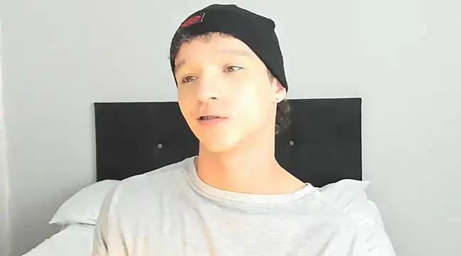 Snapshot of angelcortes chatting on February 25, 2025, 11:48 pm angelcortes online show from February 25, 2025, 11:48 pm