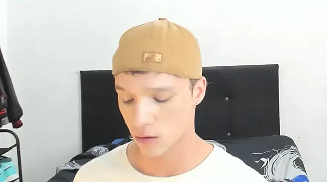 Snapshot of angelcortes chatting on January 16, 2025, 2:08 pm angelcortes online show from January 16, 2025, 2:08 pm