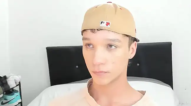 Snapshot of angelcortes chatting on January 10, 2025, 7:43 pm angelcortes online show from January 10, 2025, 7:43 pm