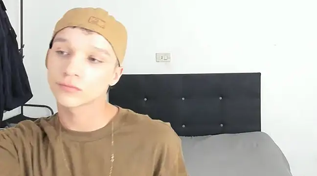 Snapshot of angelcortes chatting on December 23, 2024, 10:01 pm angelcortes online show from December 23, 2024, 10:01 pm