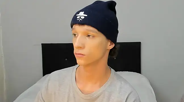 Snapshot of angelcortes chatting on March 22, 2025, 10:49 am angelcortes online show from March 22, 2025, 10:49 am